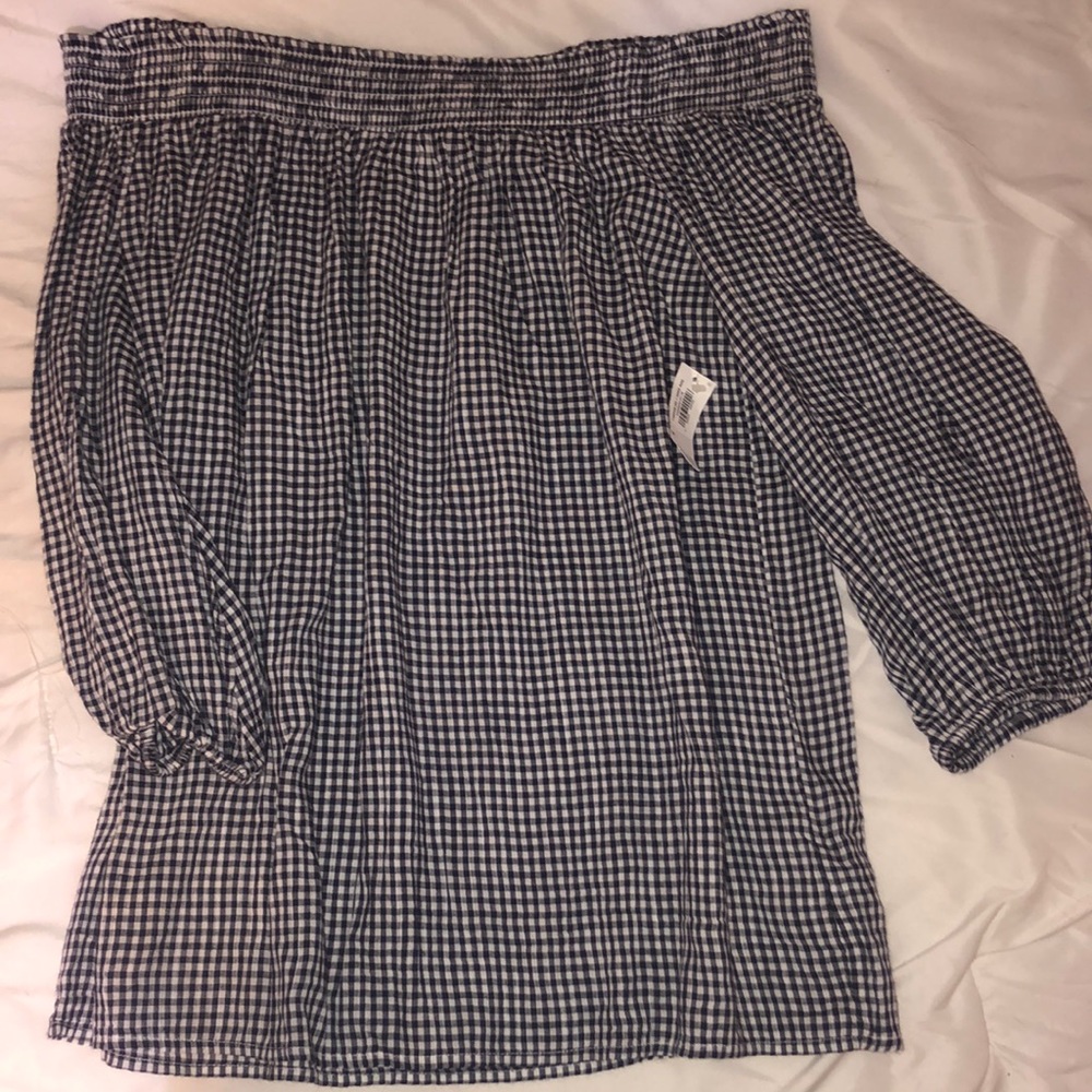 Gingham off the shoulder long sleeve
